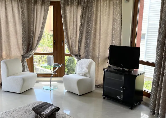 别墅 фреди 瓦爾納